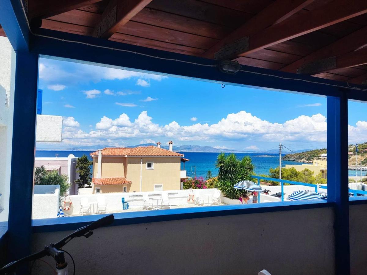 Blue Dolphin Studios And Apartment Вайя Экстерьер фото