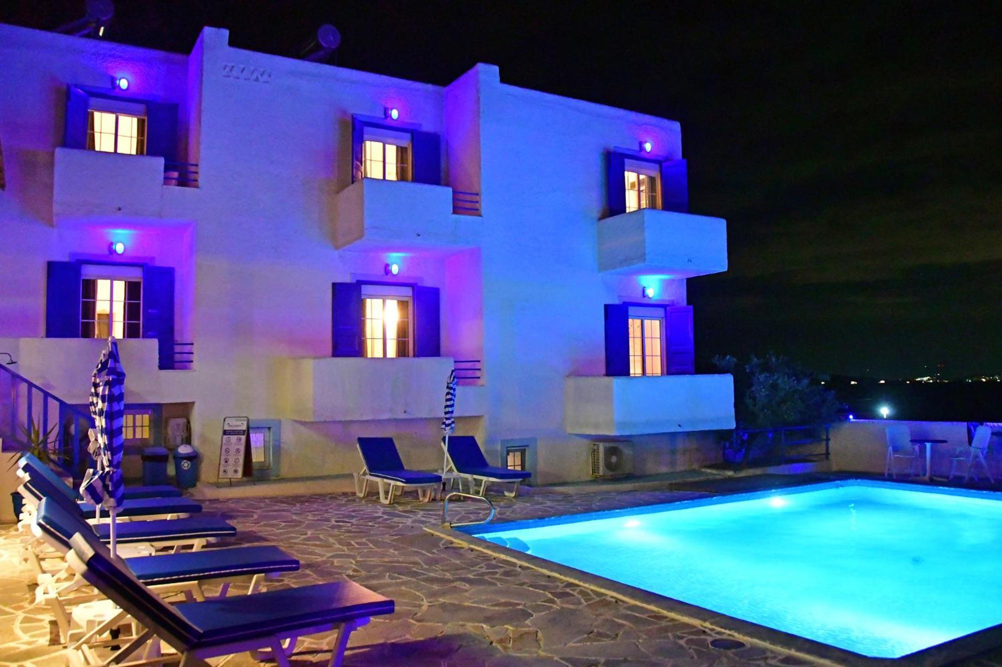 Blue Dolphin Studios And Apartment Вайя Экстерьер фото